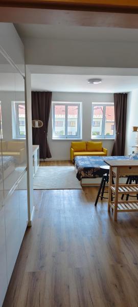 Studio Na náměstí, Hranice I-Město